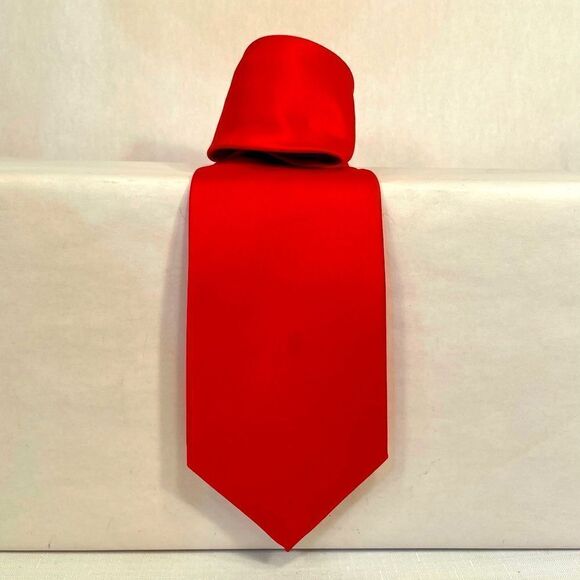 RED K ALEXANDER TIE BY TIESTORE DOT COM 60” LENGTH - Picture 1 of 3